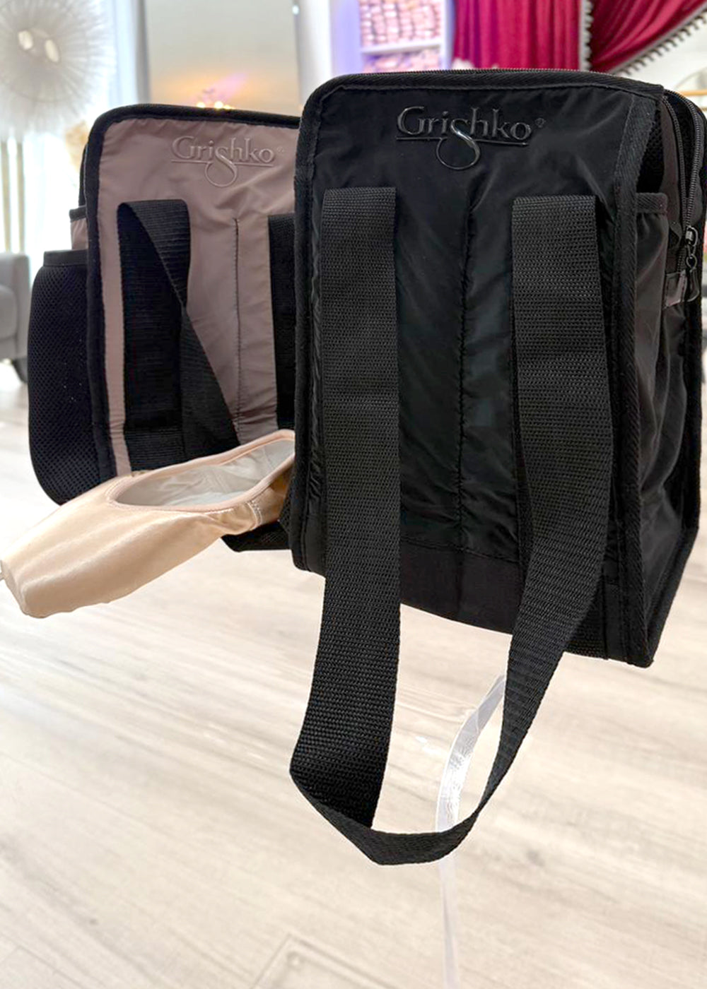 Nikolay 4 Slot Pointe Shoe Bag With 2 Side Pockets, manufacturer photo