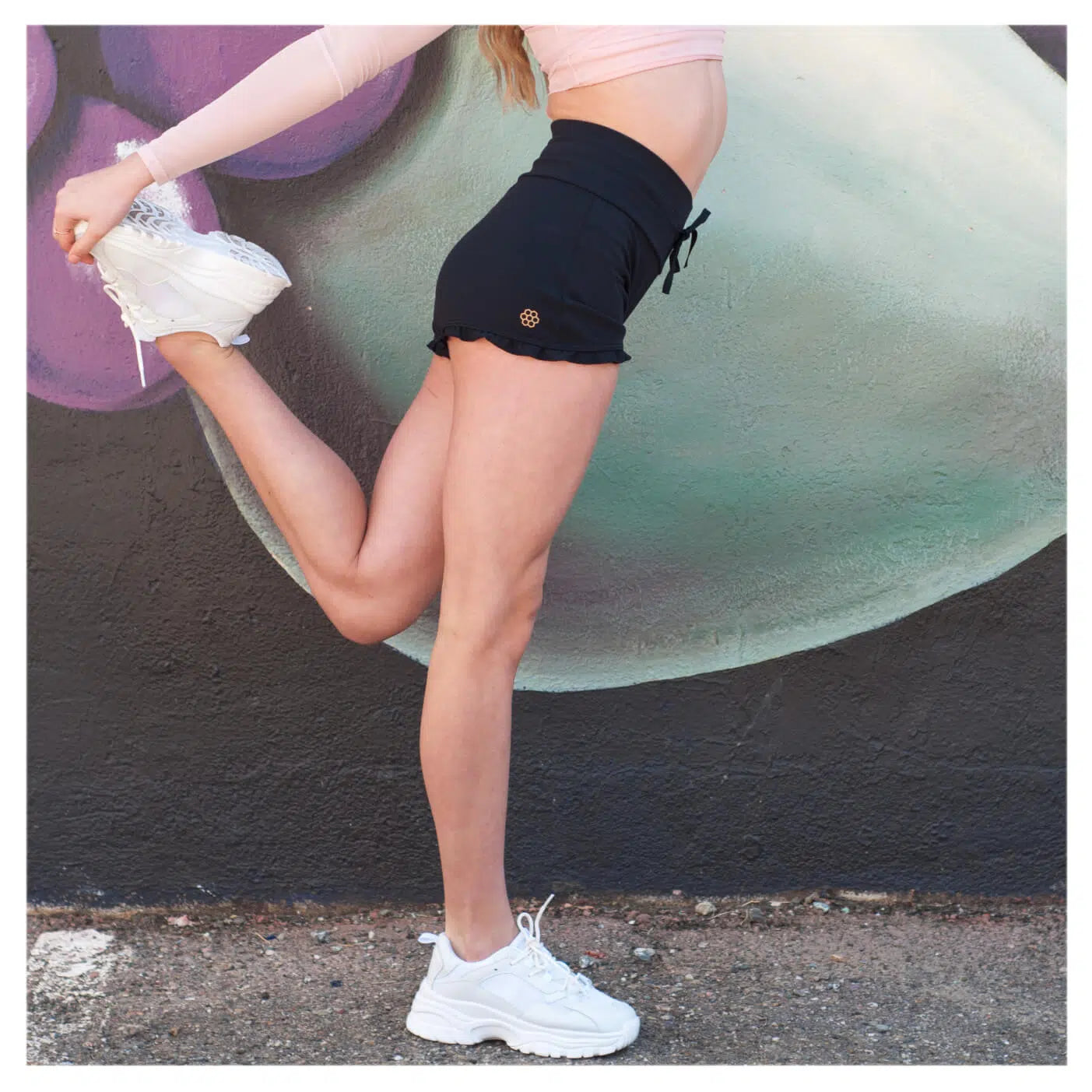 Honeycut Ruffle Short - BAQ219, manufacturer photo