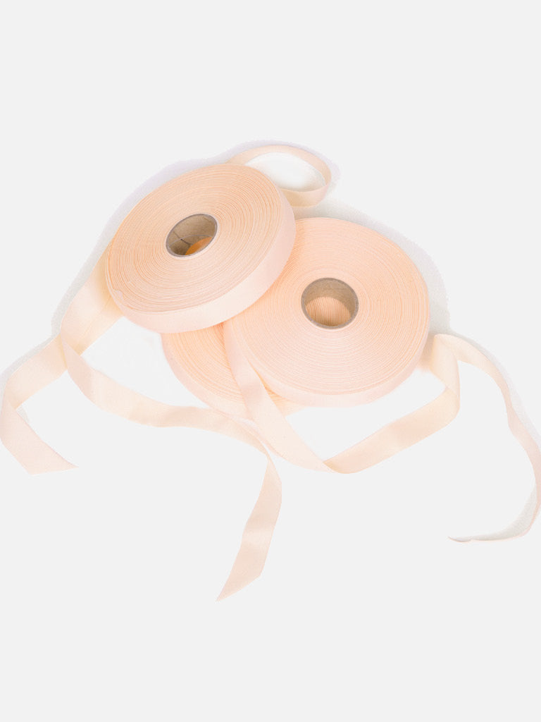Gaynor Minden Ribbon - Skin Tone, manufacturer photo